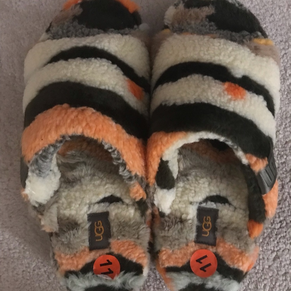 Men’s ugg slippers brand new